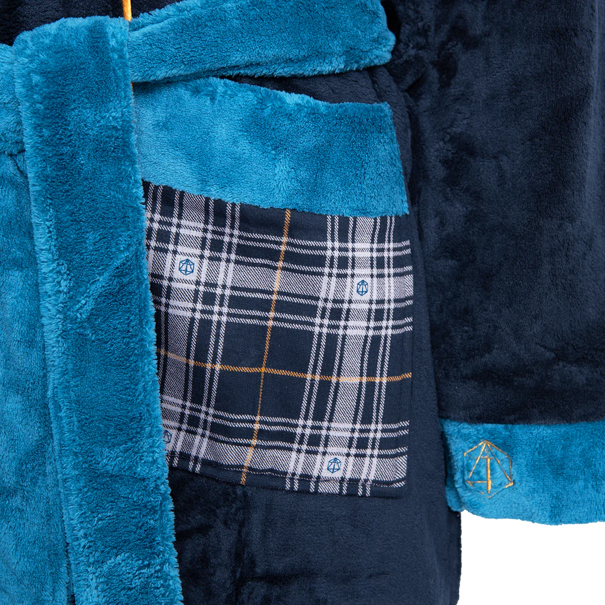 Lavish Chateau Bathrobe - Image 14